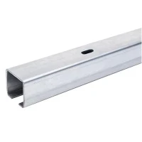 Șină pentru poartă culisantă 68x68x3,5 mm lungime 6 m - semideschisă, zincată